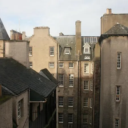 Royal Mile Budget Apartments Edinburgh Exterior photo